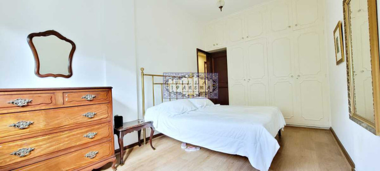 Imagem Apartamento com 3 Quartos à Venda, 110 m² em Laranjeiras - Rio De Janeiro Imagem Apartamento com 3 Quartos à Venda, 110 m² em Laranjeiras - Rio De Janeiro