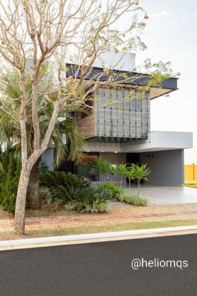 Imagem Sobrado com 3 Quartos à Venda, 307 m² em Residencial Alphaville Iii - Campo Grande