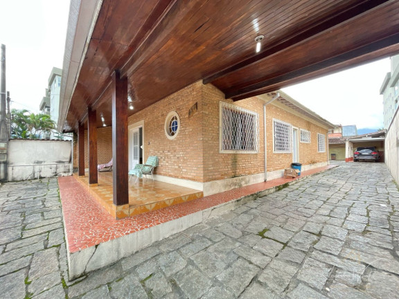 Imagem Casa com 3 Quartos à Venda, 189 m² em Centro - Ubatuba Imagem Casa com 3 Quartos à Venda, 189 m² em Centro - Ubatuba