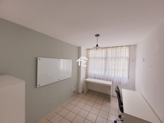 Imagem Apartamento com 2 Quartos à Venda,  em Ingá - Niterói