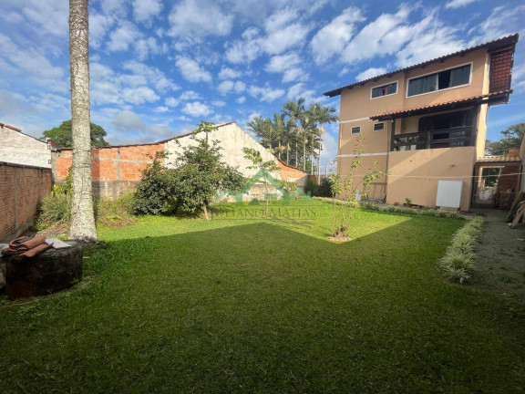 Sobrado com 3 Quartos à Venda, 200 m² em Salinas - Balneário Barra Do Sul