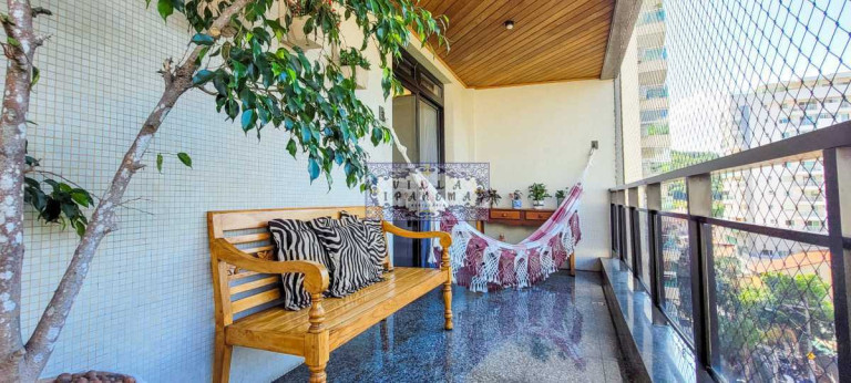 Apartamento com 3 Quartos à Venda, 215 m² em Santa Rosa - Niterói