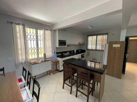 Imagem Casa com 5 Quartos à Venda, 245 m² em Governador Celso Ramos - Governador Celso Ramos Imagem Casa com 5 Quartos à Venda, 245 m² em Governador Celso Ramos - Governador Celso Ramos