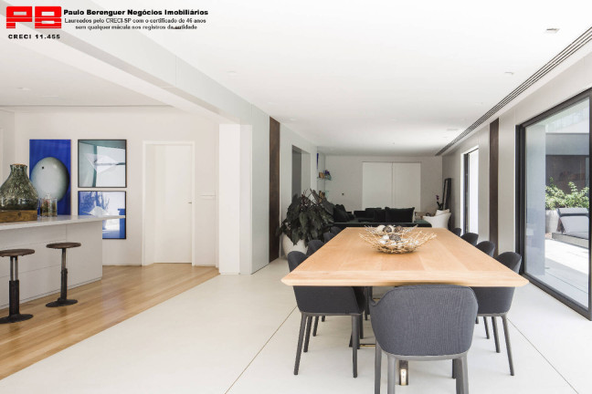 Imagem Casa com 3 Quartos à Venda, 723 m² em Jardim Paulista - São Paulo Imagem Casa com 3 Quartos à Venda, 723 m² em Jardim Paulista - São Paulo