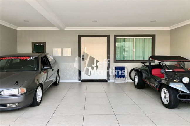Imagem Sobrado com 3 Quartos à Venda, 255 m² em Nações - Balneário Camboriú Imagem Sobrado com 3 Quartos à Venda, 255 m² em Nações - Balneário Camboriú