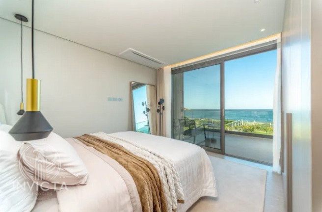 Imagem Casa com 5 Quartos à Venda, 458 m² em Praia Do Estaleiro - Balneário Camboriú Imagem Casa com 5 Quartos à Venda, 458 m² em Praia Do Estaleiro - Balneário Camboriú