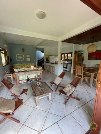 Casa com 3 Quartos à Venda, 180 m² em Parque Vivamar - Ubatuba