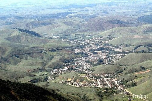 Imagem Fazenda à Venda, 1.331.000 m² em Piquete - Piquete