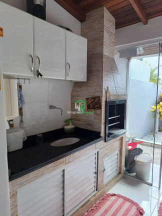 Imagem Sobrado com 4 Quartos para Alugar ou Temporada, 150 m² em Monções - Matinhos Imagem Sobrado com 4 Quartos para Alugar ou Temporada, 150 m² em Monções - Matinhos