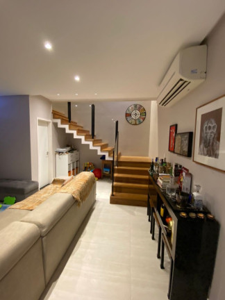 Imagem Casa com 3 Quartos à Venda, 230 m² em Aleixo - Manaus Imagem Casa com 3 Quartos à Venda, 230 m² em Aleixo - Manaus