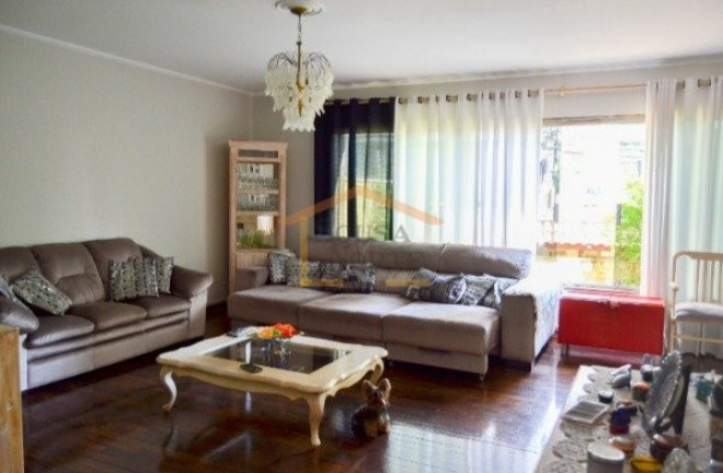 Sobrado com 3 Quartos à Venda, 240 m² em Parada Inglesa - São Paulo