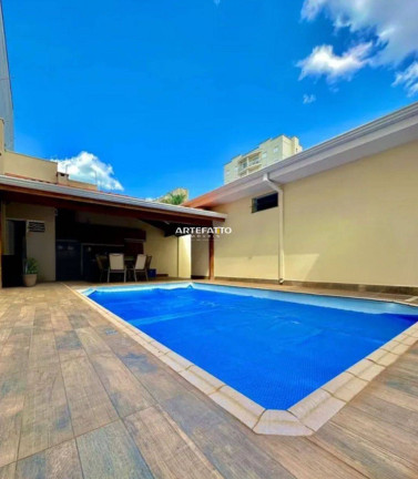 Imagem Casa com 3 Quartos à Venda, 260 m² Imagem Casa com 3 Quartos à Venda, 260 m²