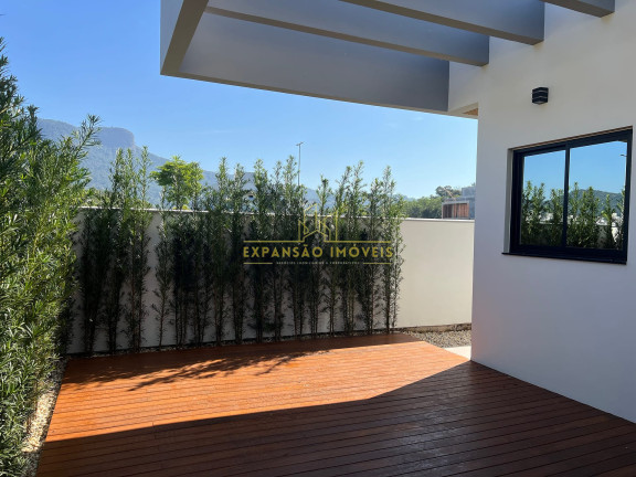 Imagem Casa com 3 Quartos à Venda, 180 m² em Pedra Branca - Palhoça Imagem Casa com 3 Quartos à Venda, 180 m² em Pedra Branca - Palhoça