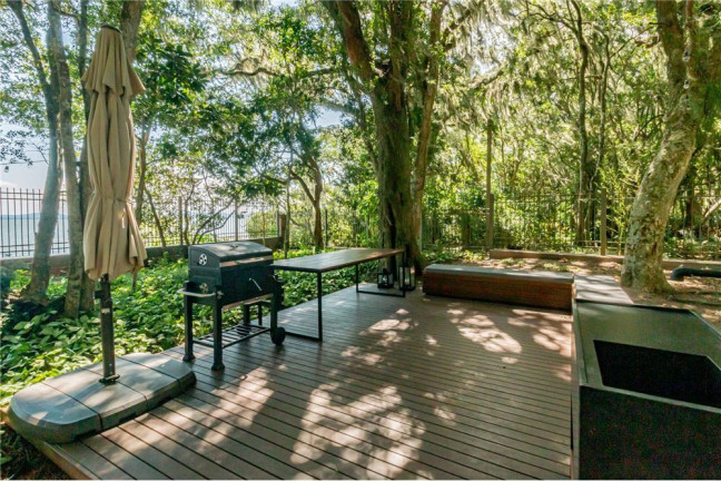 Imagem Casa com 3 Quartos à Venda, 438 m² em Pedra Redonda - Porto Alegre Imagem Casa com 3 Quartos à Venda, 438 m² em Pedra Redonda - Porto Alegre