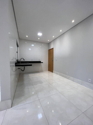 Imagem Casa com 3 Quartos à Venda, 76 m² em Cuiabá Imagem Casa com 3 Quartos à Venda, 76 m² em Cuiabá