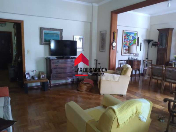 Imagem Apartamento com 3 Quartos à Venda, 114 m² em Leme - Rio De Janeiro Imagem Apartamento com 3 Quartos à Venda, 114 m² em Leme - Rio De Janeiro