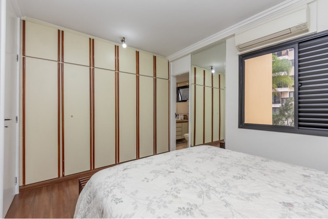 Imagem Imóvel com 3 Quartos à Venda, 101 m² em Moema - São Paulo Imagem Imóvel com 3 Quartos à Venda, 101 m² em Moema - São Paulo