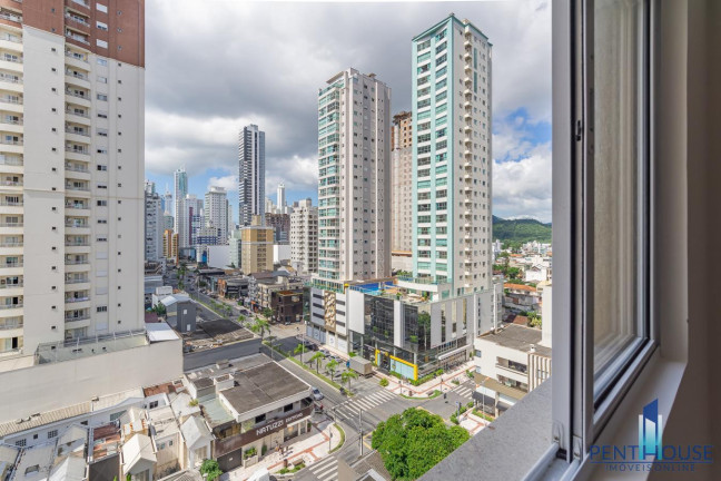 Imagem Apartamento com 3 Quartos à Venda, 139 m² em Centro - Balneário Camboriú Imagem Apartamento com 3 Quartos à Venda, 139 m² em Centro - Balneário Camboriú