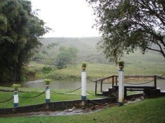 Imagem Fazenda à Venda, 1.331.000 m² em Piquete - Piquete