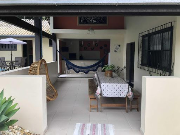 Imagem Casa com 5 Quartos à Venda, 230 m² em Saguaçu - Joinville