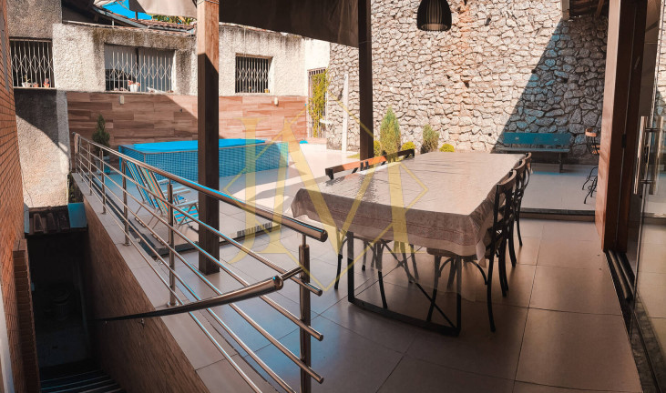 Imagem Casa com 3 Quartos à Venda, 360 m² em Bom Jesus - Coronel Fabriciano Imagem Casa com 3 Quartos à Venda, 360 m² em Bom Jesus - Coronel Fabriciano