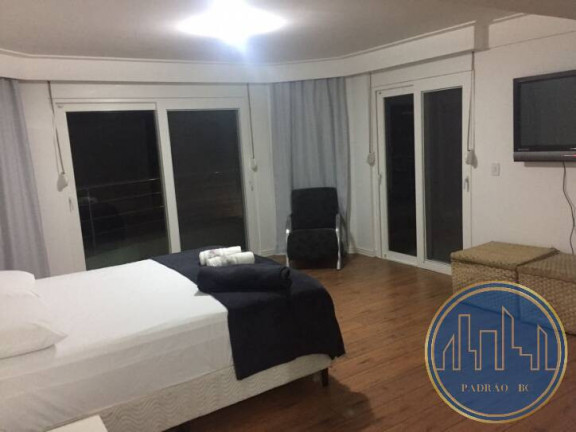 Imagem Casa com 4 Quartos para Temporada, 530 m² em Estaleiro - Balneário Camboriú