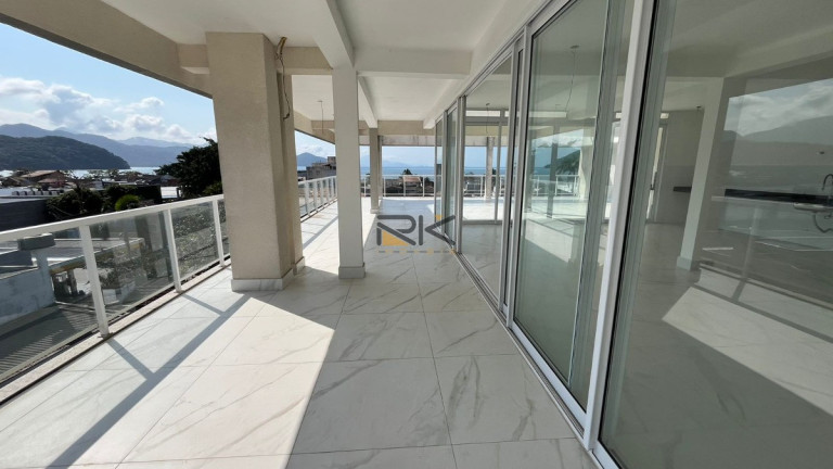 Imagem Cobertura com 3 Quartos à Venda, 300 m² em Barra Da Lagoa - Ubatuba