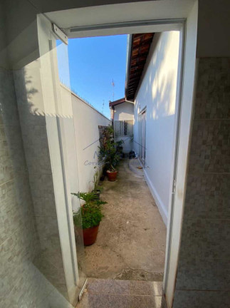 Imagem Casa com 3 Quartos à Venda, 540 m² em Vila Pinheiro - Pirassununga Imagem Casa com 3 Quartos à Venda, 540 m² em Vila Pinheiro - Pirassununga