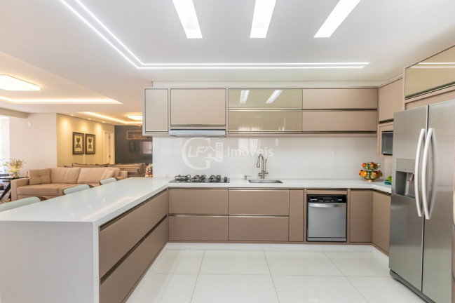 Imagem Cobertura com 4 Quartos à Venda, 215 m² em Centro - Balneário Camboriú Imagem Cobertura com 4 Quartos à Venda, 215 m² em Centro - Balneário Camboriú