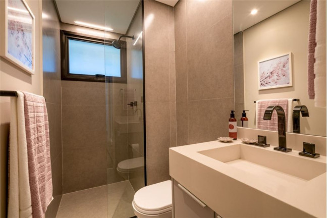Imagem Imóvel com 3 Quartos à Venda,  em Moema - São Paulo
