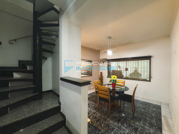 Imagem Casa com 4 Quartos à Venda, 288 m² em Canto Do Forte - Praia Grande Imagem Casa com 4 Quartos à Venda, 288 m² em Canto Do Forte - Praia Grande