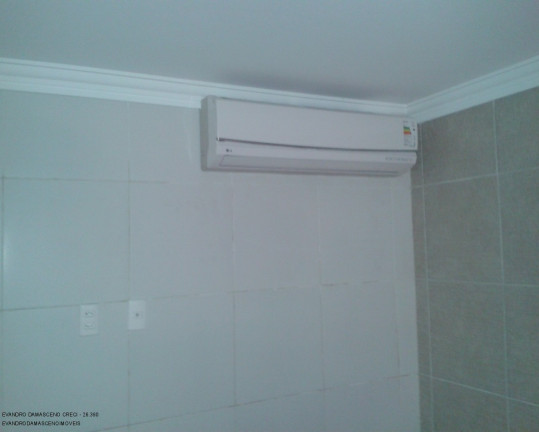 Imagem Casa com 4 Quartos à Venda, 250 m² em Buraquinho - Lauro De Freitas Imagem Casa com 4 Quartos à Venda, 250 m² em Buraquinho - Lauro De Freitas