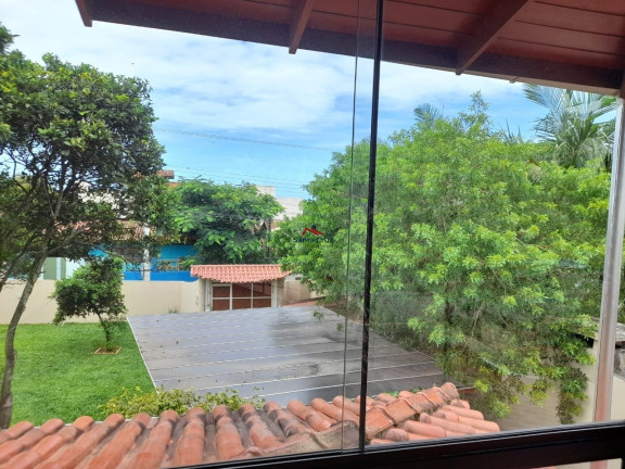 Imagem Sobrado com 3 Quartos à Venda, 450 m² em Muquem - Florianópolis