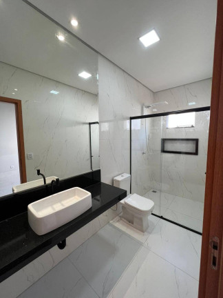 Imagem Casa com 3 Quartos à Venda, 76 m² em Cuiabá Imagem Casa com 3 Quartos à Venda, 76 m² em Cuiabá