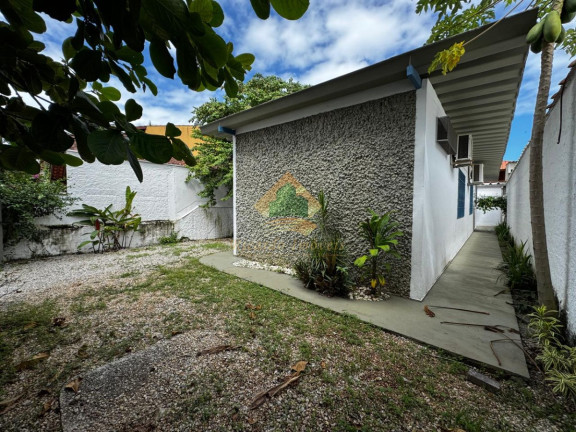 Imagem Casa com 3 Quartos à Venda, 125 m² em Barra Da Lagoa - Ubatuba
