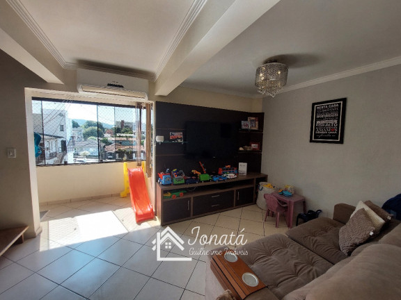 Imagem Imóvel com 3 Quartos à Venda, 140 m² em Centro - Feliz Imagem Imóvel com 3 Quartos à Venda, 140 m² em Centro - Feliz