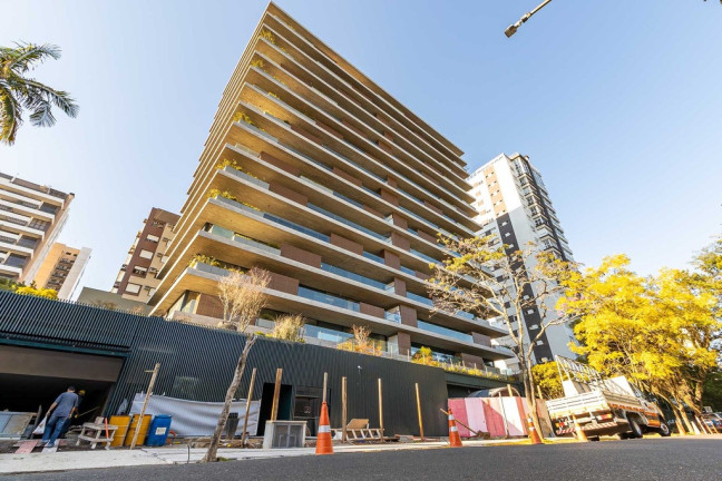 Imagem Apartamento com 3 Quartos à Venda, 317 m² em Petrópolis - Porto Alegre Imagem Apartamento com 3 Quartos à Venda, 317 m² em Petrópolis - Porto Alegre