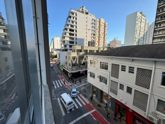 Imagem Imóvel com 3 Quartos à Venda, 111 m² em Centro - Florianópolis