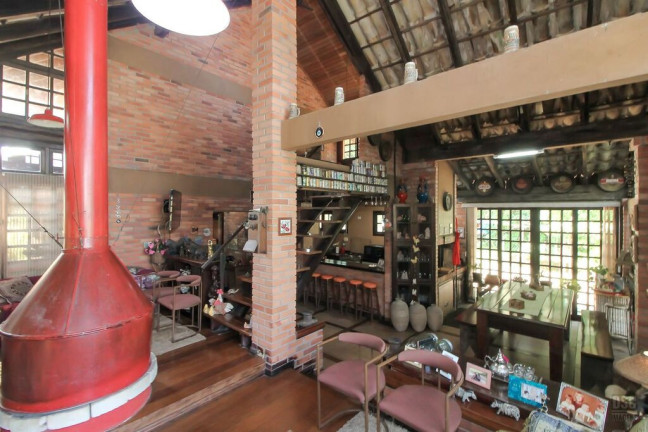 Imagem Casa com 4 Quartos à Venda, 200 m² em Vila Nova - Porto Alegre Imagem Casa com 4 Quartos à Venda, 200 m² em Vila Nova - Porto Alegre