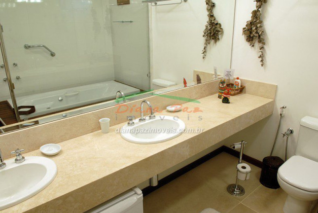 Imagem Casa com 9 Quartos à Venda, 454 m² em Ferradura - Búzios Imagem Casa com 9 Quartos à Venda, 454 m² em Ferradura - Búzios
