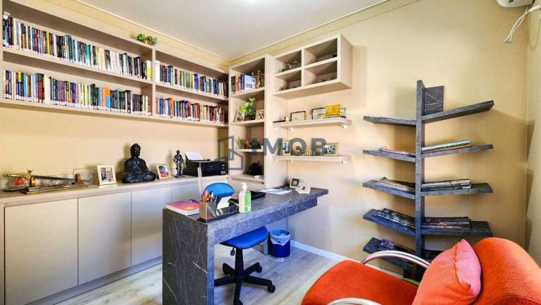 Casa com 3 Quartos à Venda, 200 m² em Centro - Guaramirim