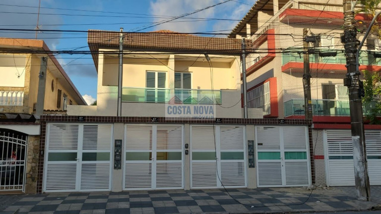 Casa com 2 Quartos à Venda, 70 m²