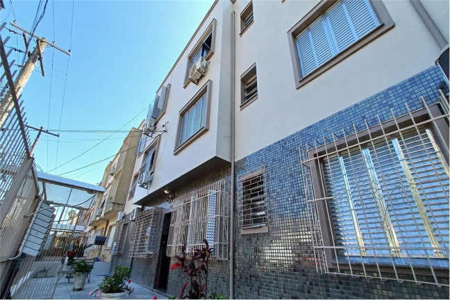 Imagem Imóvel com 2 Quartos à Venda, em Menino Deus - Porto Alegre Imagem Imóvel com 2 Quartos à Venda, em Menino Deus - Porto Alegre
