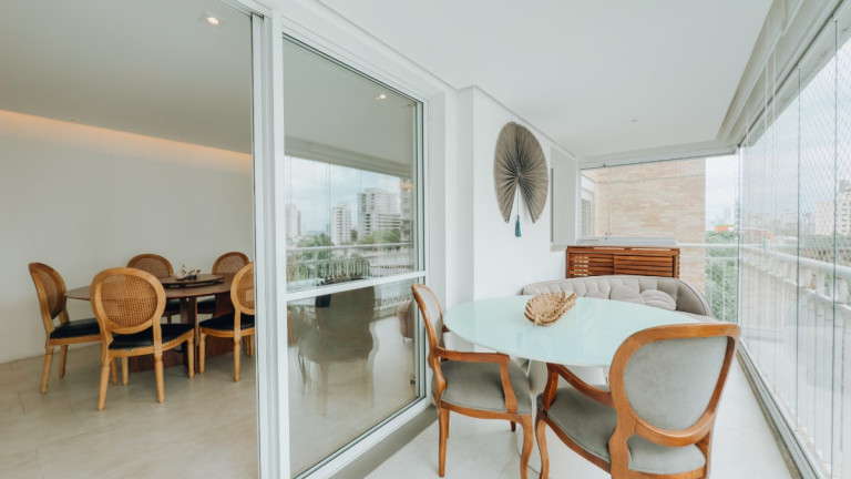 Imagem Apartamento com 3 Quartos à Venda, 143 m² em Moema - São Paulo