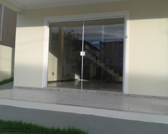 Imagem Casa com 4 Quartos à Venda, 250 m² em Buraquinho - Lauro De Freitas Imagem Casa com 4 Quartos à Venda, 250 m² em Buraquinho - Lauro De Freitas