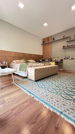 Imagem Casa com 3 Quartos à Venda, 1.600 m² Imagem Casa com 3 Quartos à Venda, 1.600 m²