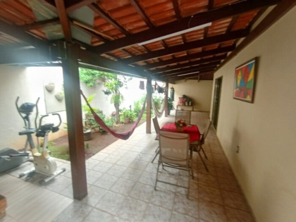 Imagem Sobrado com 4 Quartos à Venda, 218 m² em Vila Lucy - Goiânia Imagem Sobrado com 4 Quartos à Venda, 218 m² em Vila Lucy - Goiânia