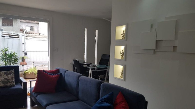 Imagem Imóvel com 2 Quartos à Venda, 200 m² em Aterrado - Volta Redonda Imagem Imóvel com 2 Quartos à Venda, 200 m² em Aterrado - Volta Redonda