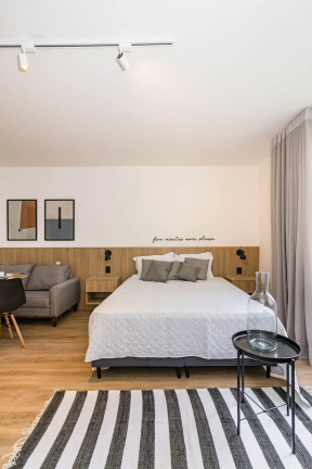 Imagem Imóvel com 1 Quarto à Venda, 32 m² em Centro Histórico - Porto Alegre Imagem Imóvel com 1 Quarto à Venda, 32 m² em Centro Histórico - Porto Alegre