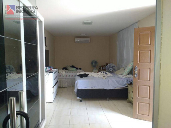 Imagem Casa com 5 Quartos à Venda, 228 m² em Lagoa Nova - Natal